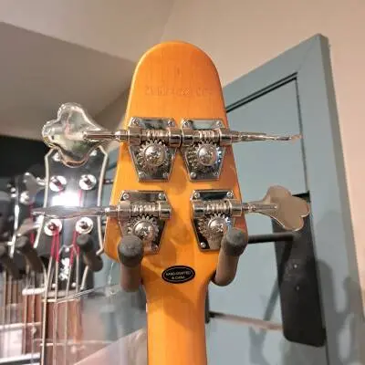 Epiphone Mike Dirnt Grabber 2